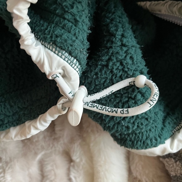 FP Movement by Free People Mountain High fleece jacket Evergreen small - Picture 4 of 5